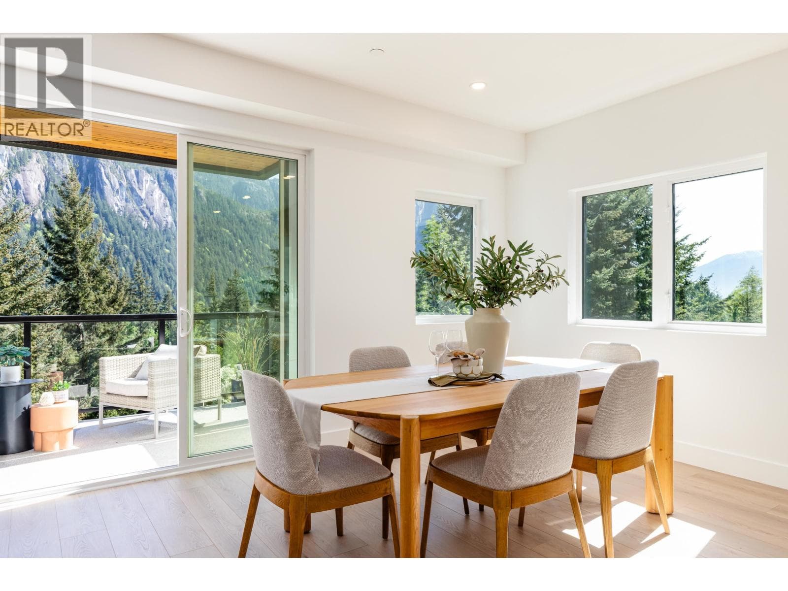4 2098 CRUMPIT WOODS DRIVE, Greater Vancouver — photo 4
