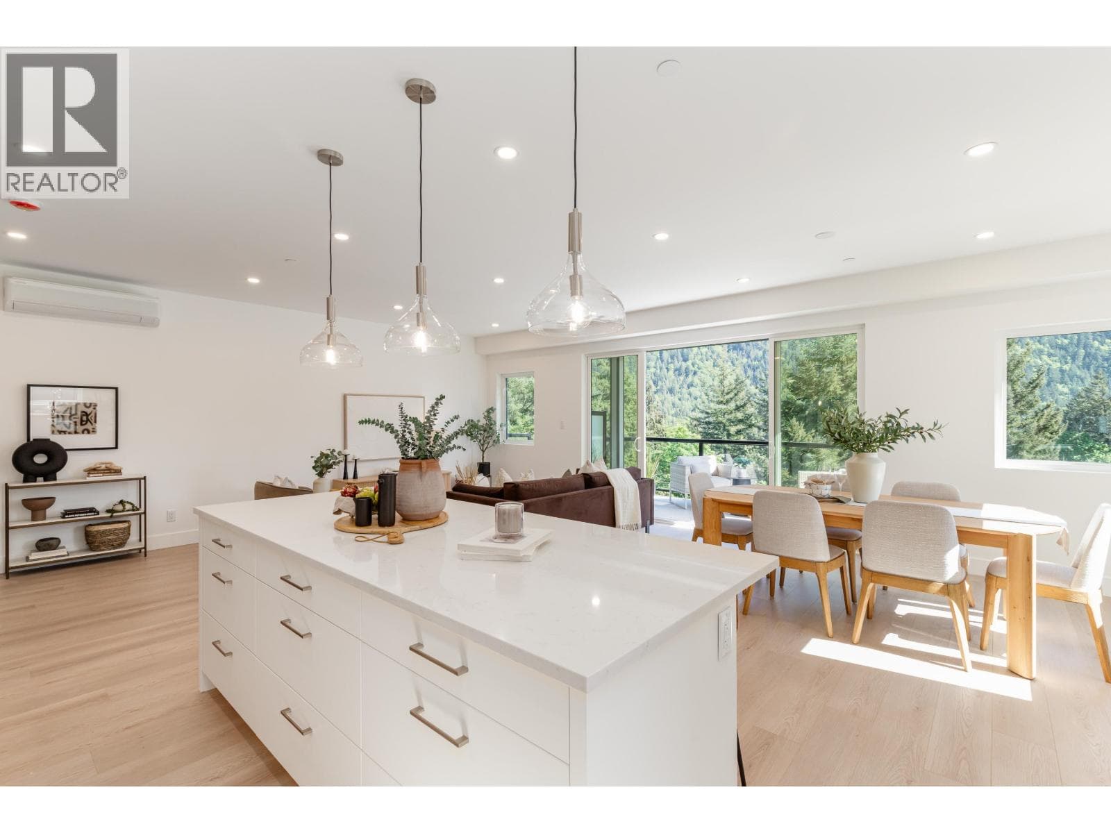 4 2098 CRUMPIT WOODS DRIVE, Greater Vancouver — photo 5