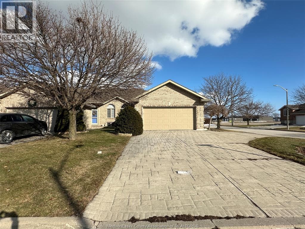 51 SANTOS DRIVE, Windsor — photo 3