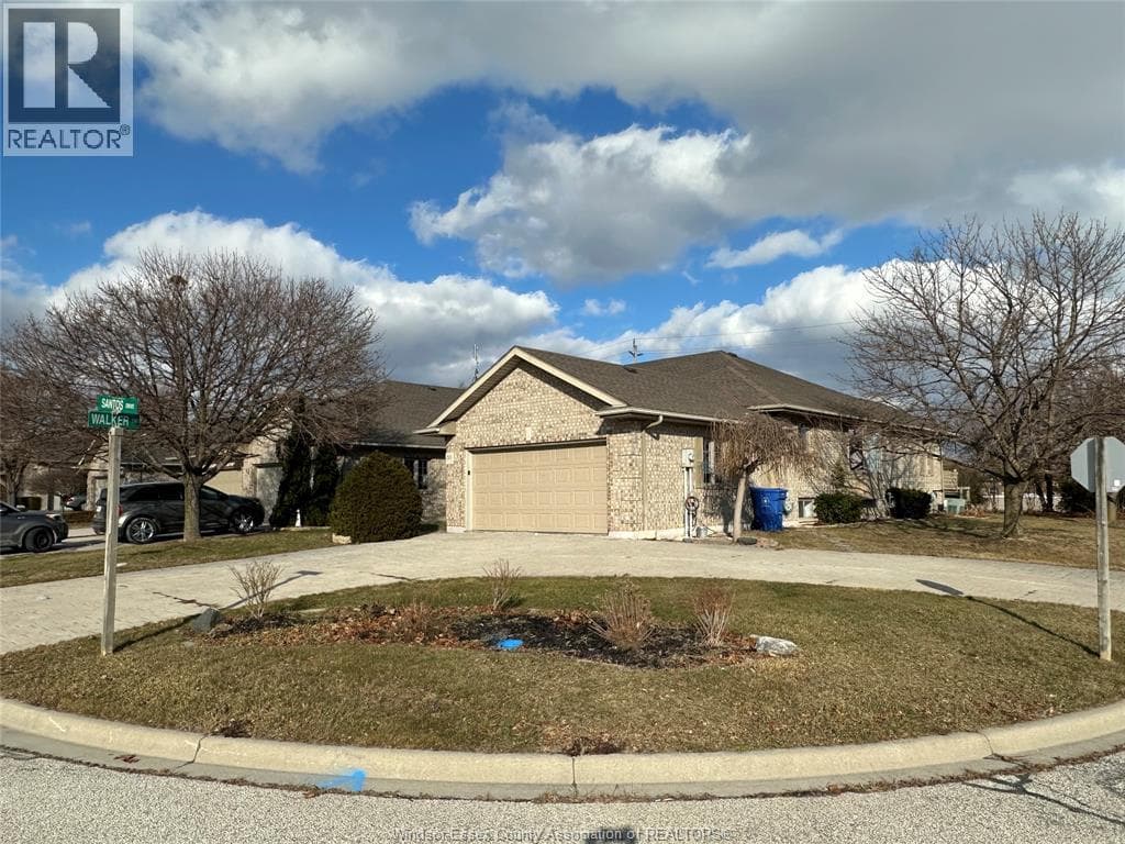 51 SANTOS DRIVE, Windsor — photo 4