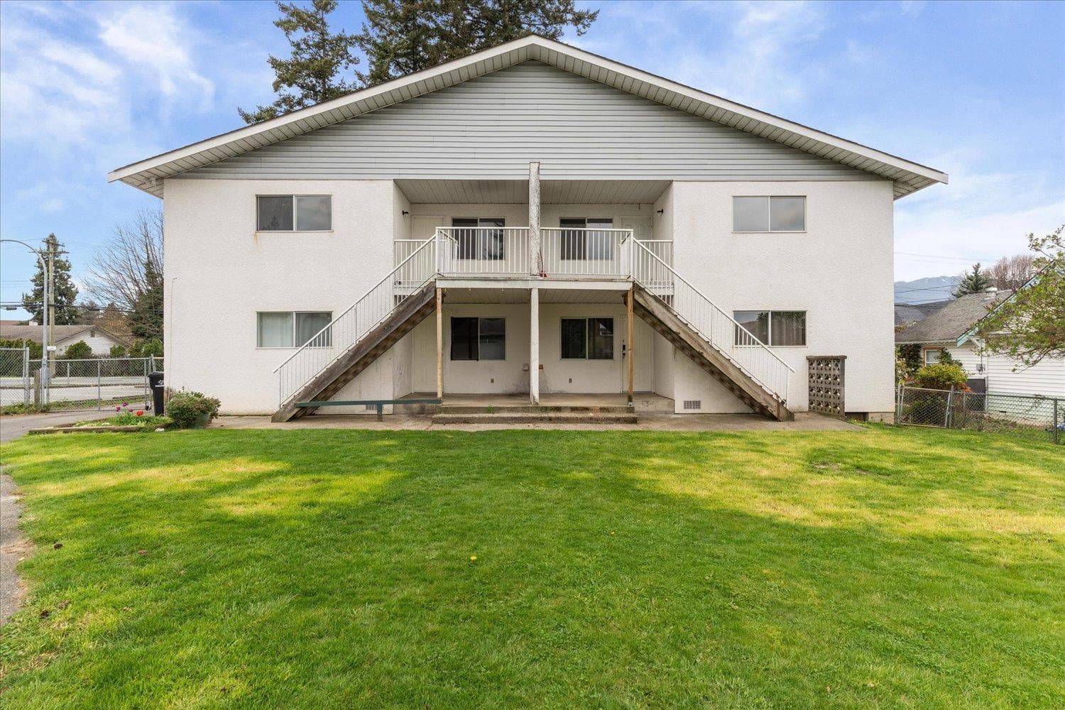9584-9586 WILLIAMS STREET, Chilliwack Proper East, Chilliwack — photo 2