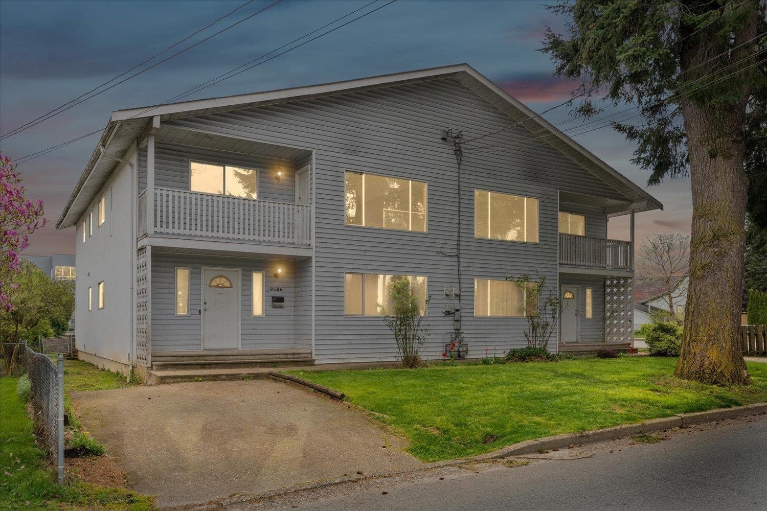 9584-9586 WILLIAMS STREET, Chilliwack Proper East, Chilliwack
