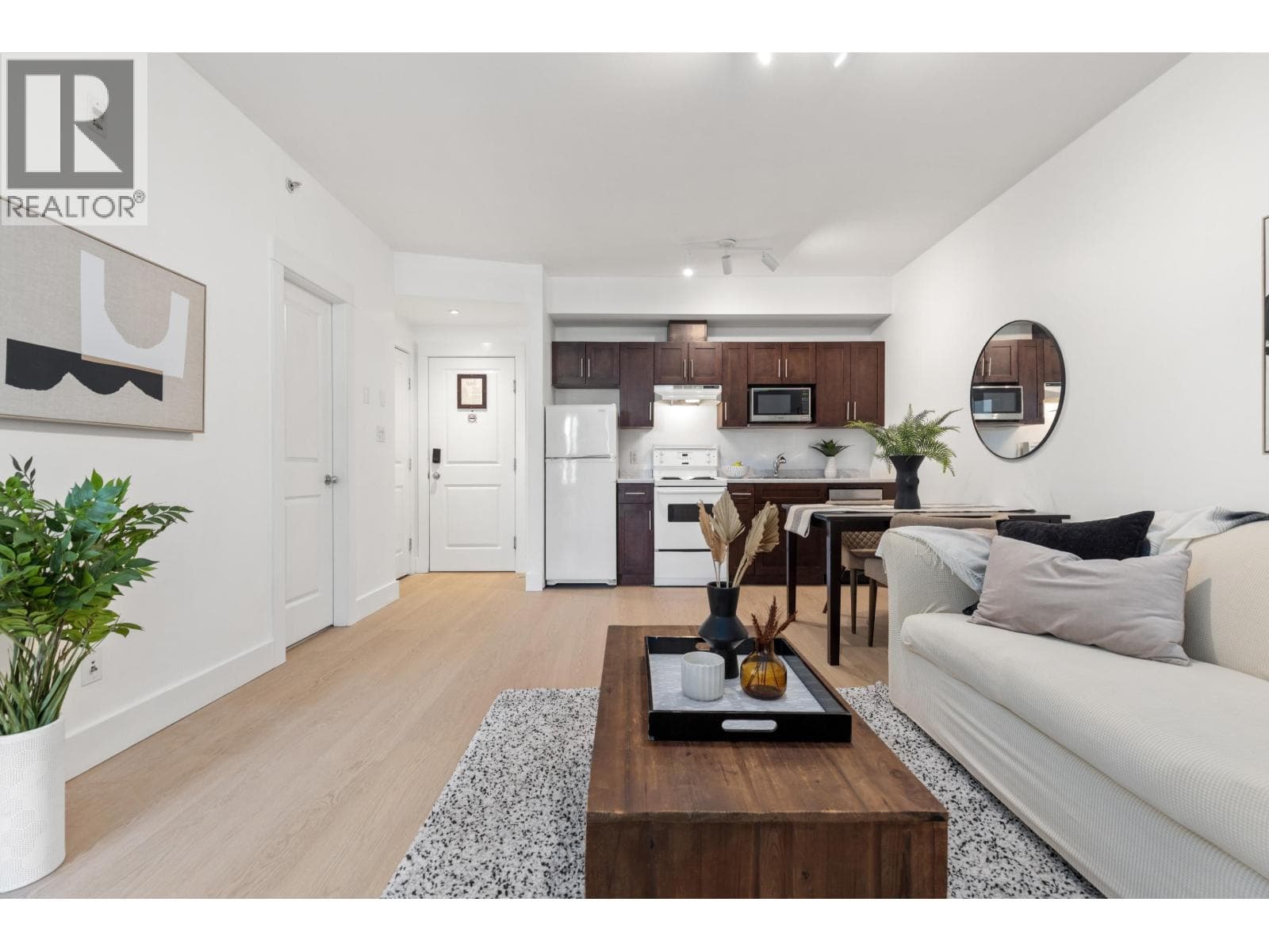 302 7330 ARBUTUS STREET, Greater Vancouver — photo 4