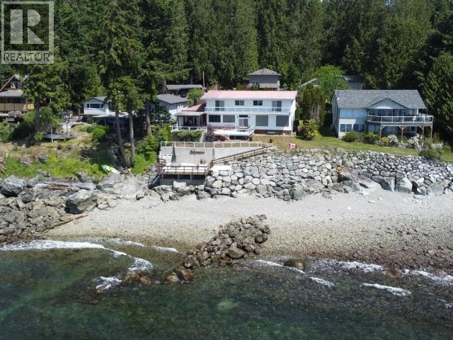 7397 STURT ROAD, Powell River — photo 2