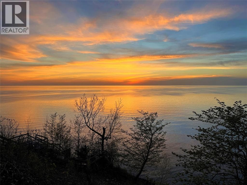4084 BLUEPOINT DRIVE, Sarnia — photo 2