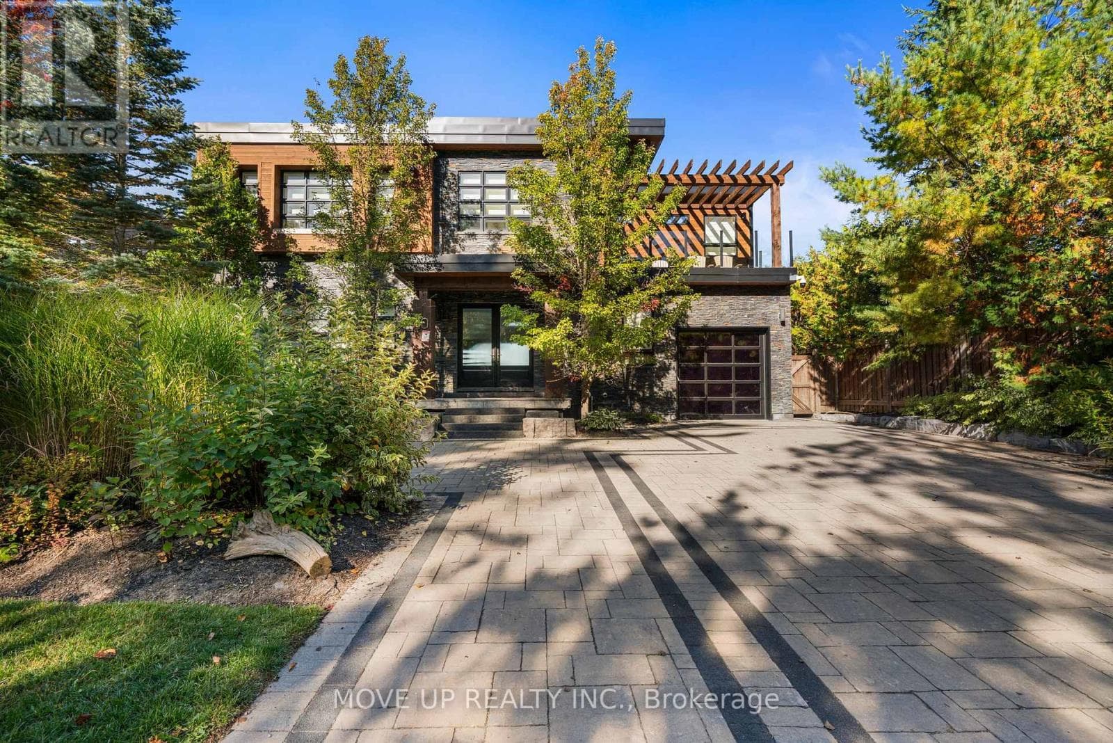 10 HIAWATHA AVENUE, Toronto — photo 2