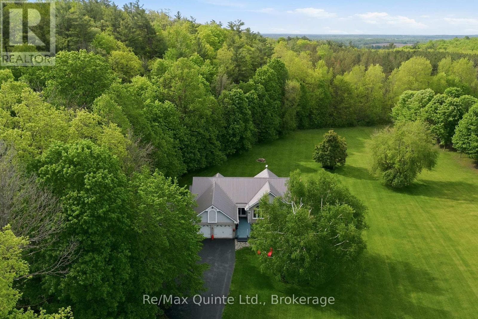 302 CLEARVIEW ROAD, Central Lakes — photo 2