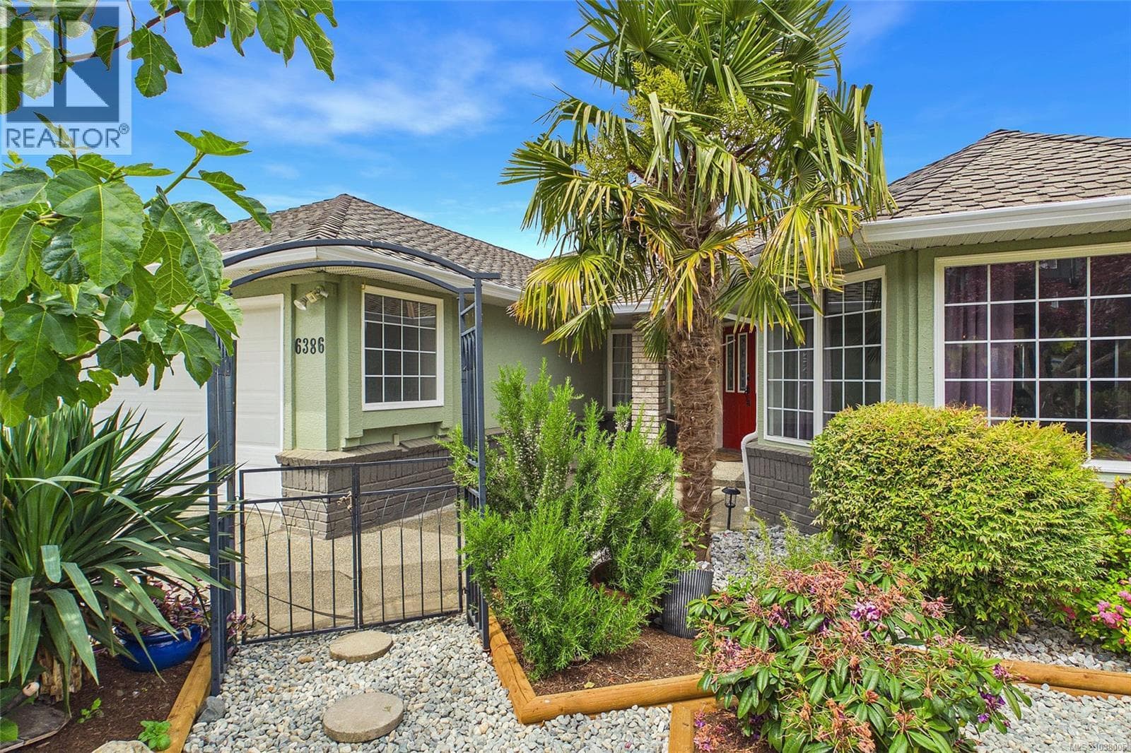 6386 GROVELAND DRIVE, Vancouver Island — photo 5
