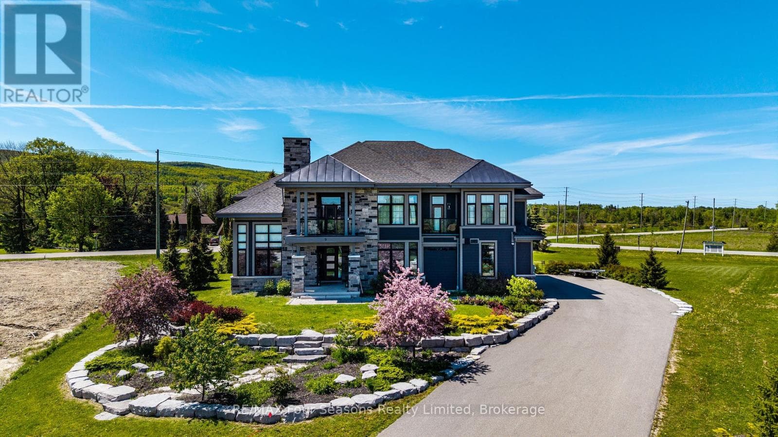 9 WINDROSE VALLEY BOULEVARD, OnePoint