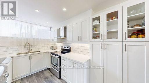 806 - 4673 JANE STREET, Toronto — photo 3