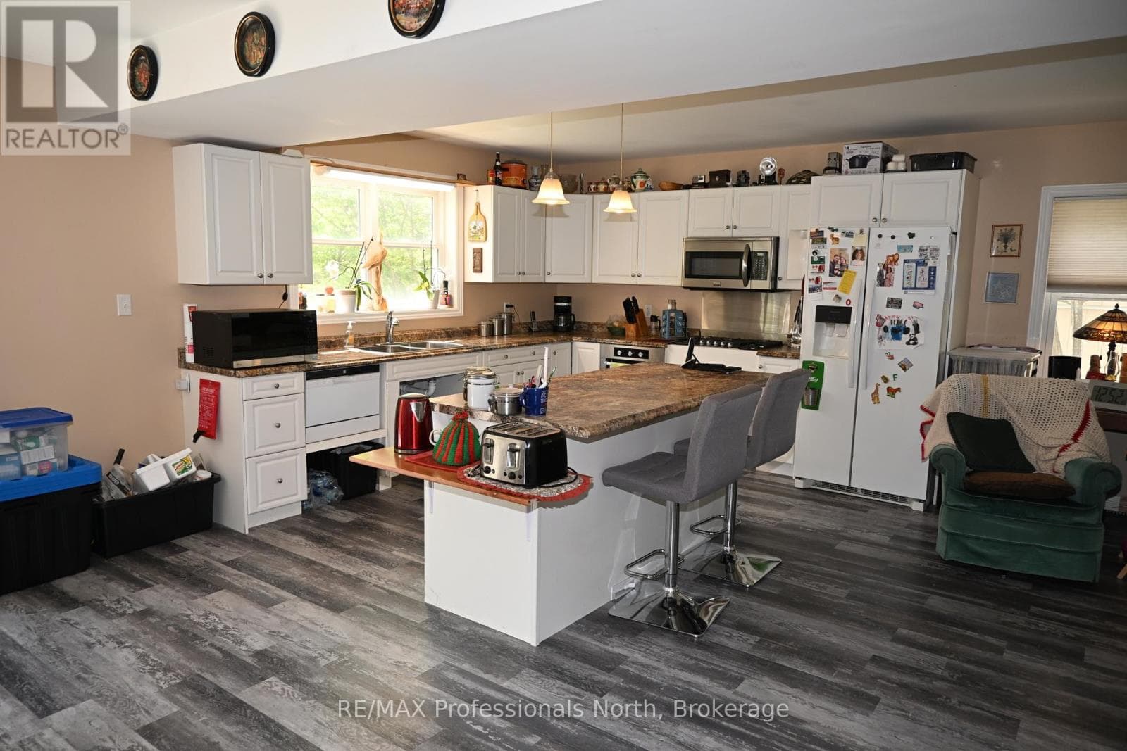 103 ST LAWRENCE STREET W, OnePoint — photo 4
