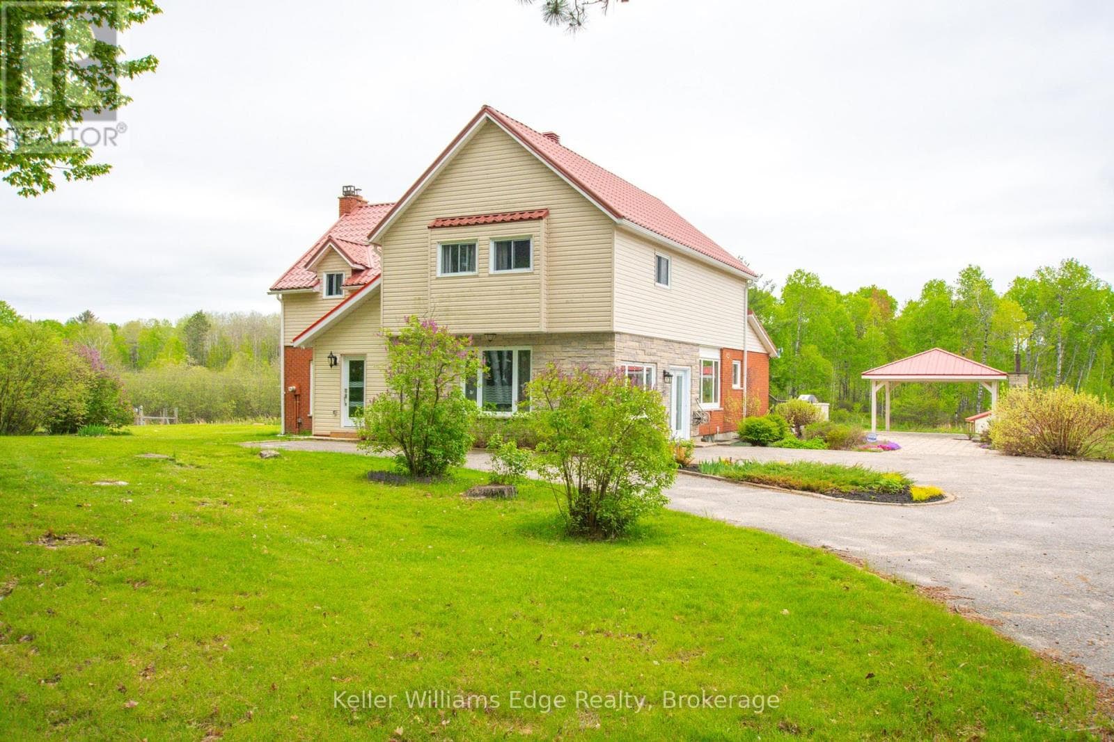 89 HILLS SIDING ROAD, Oakville-Milton — photo 2