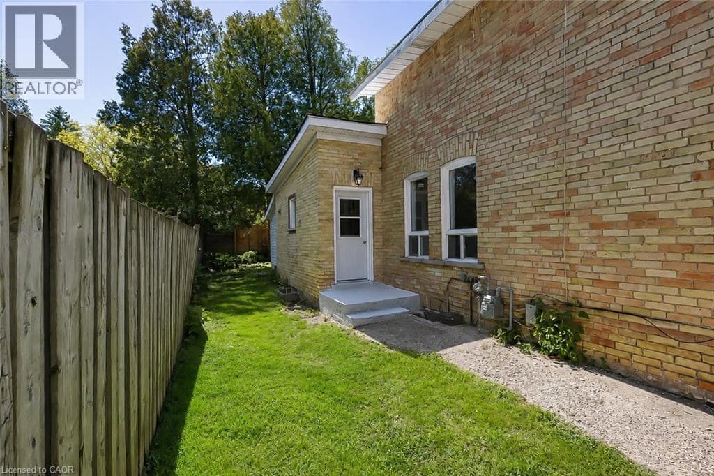 87 LANCASTER STREET EAST, Cornerstone — photo 5