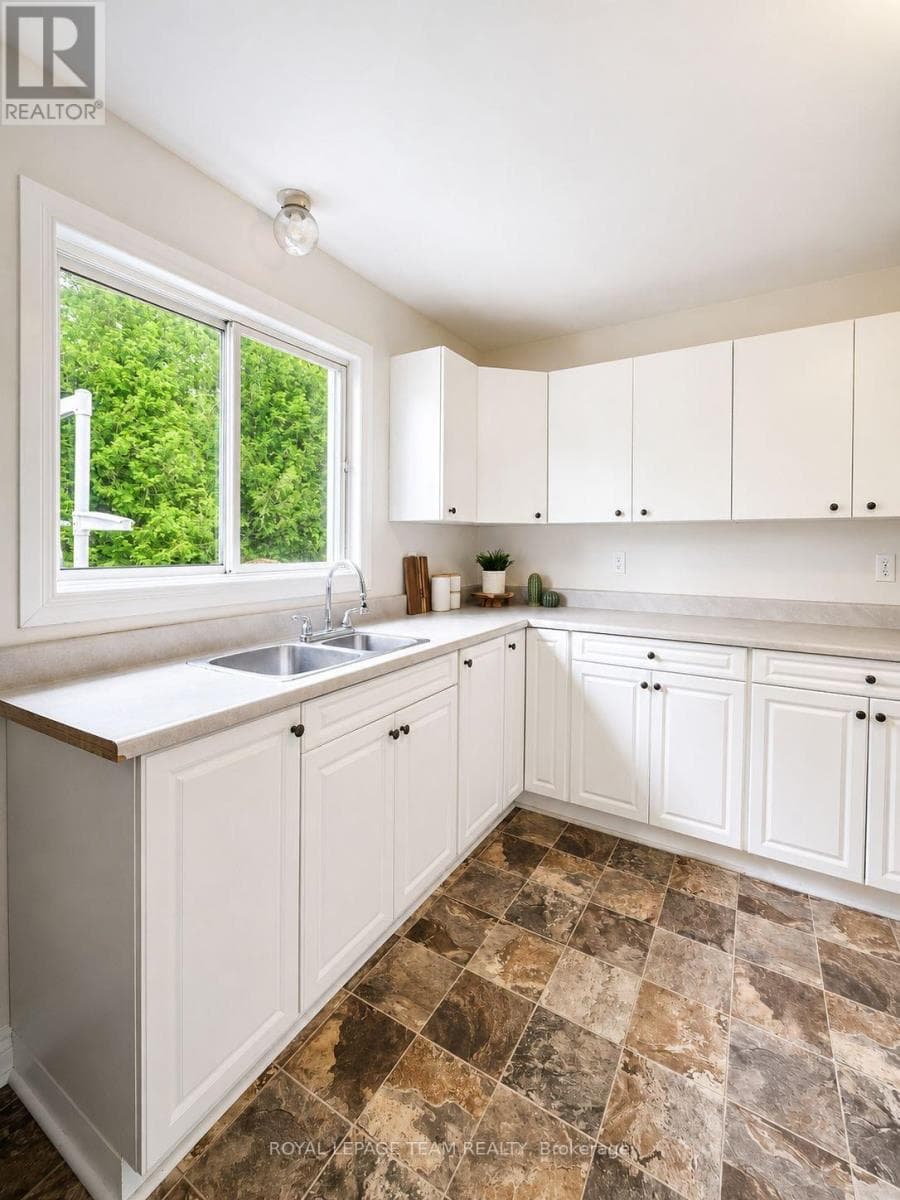 8133 COUNTY RD 44 ROAD, Ottawa — photo 4