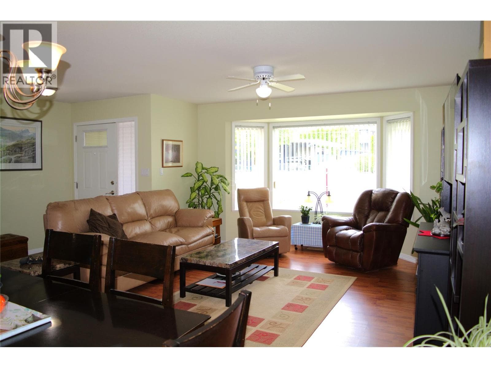 1921 Morrissey Street, Interior REALTORS® — photo 4