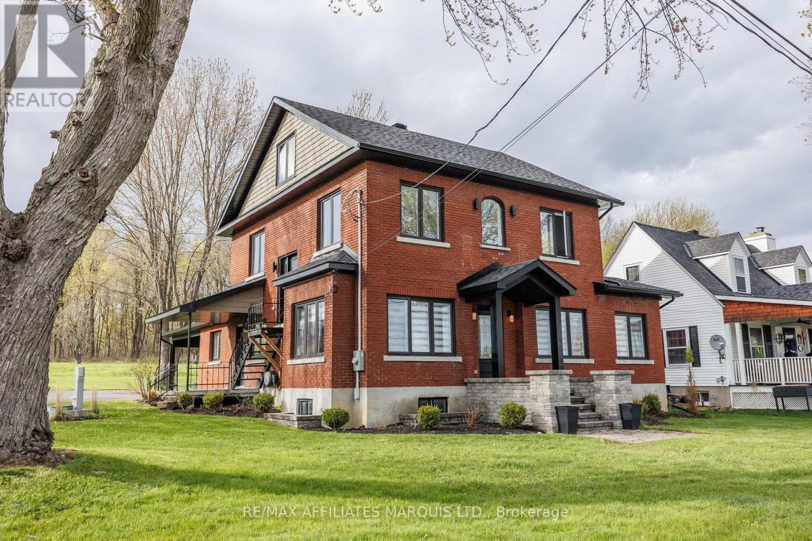 3314 MONTREAL ROAD in 