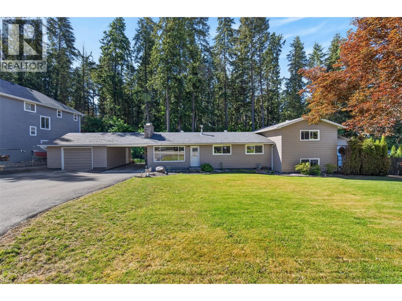3180 28th Avenue NE, Interior REALTORS®