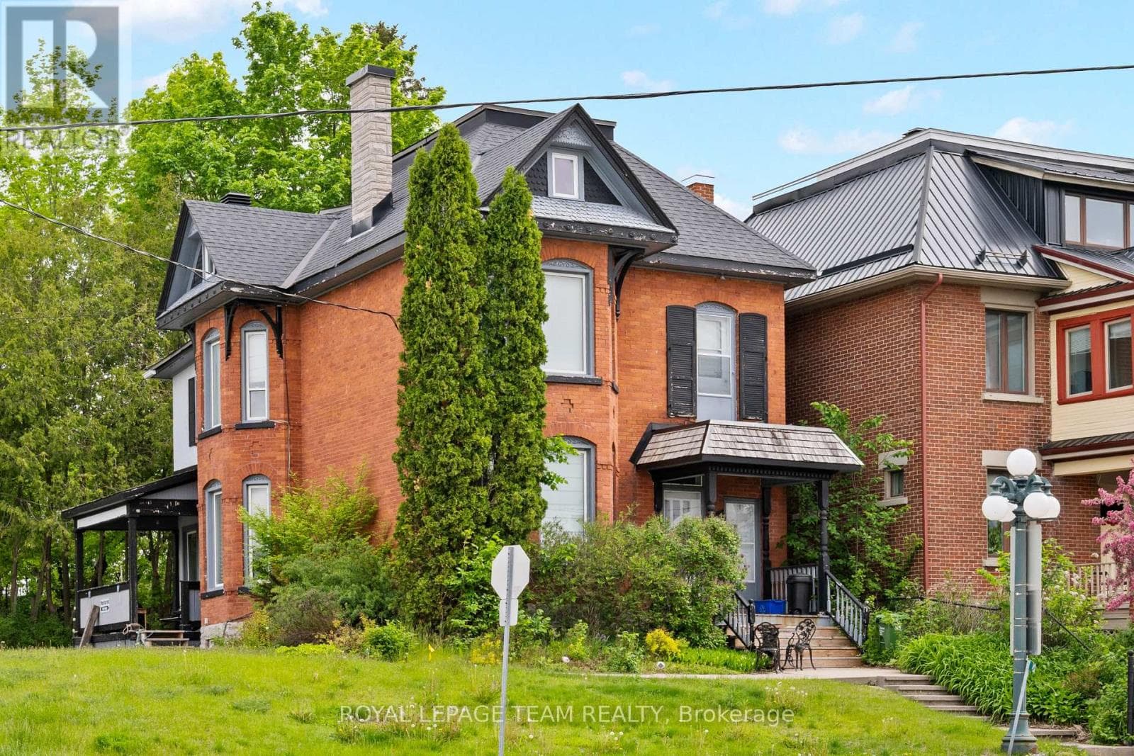 422 DONALD B MUNRO DRIVE, Ottawa — photo 2