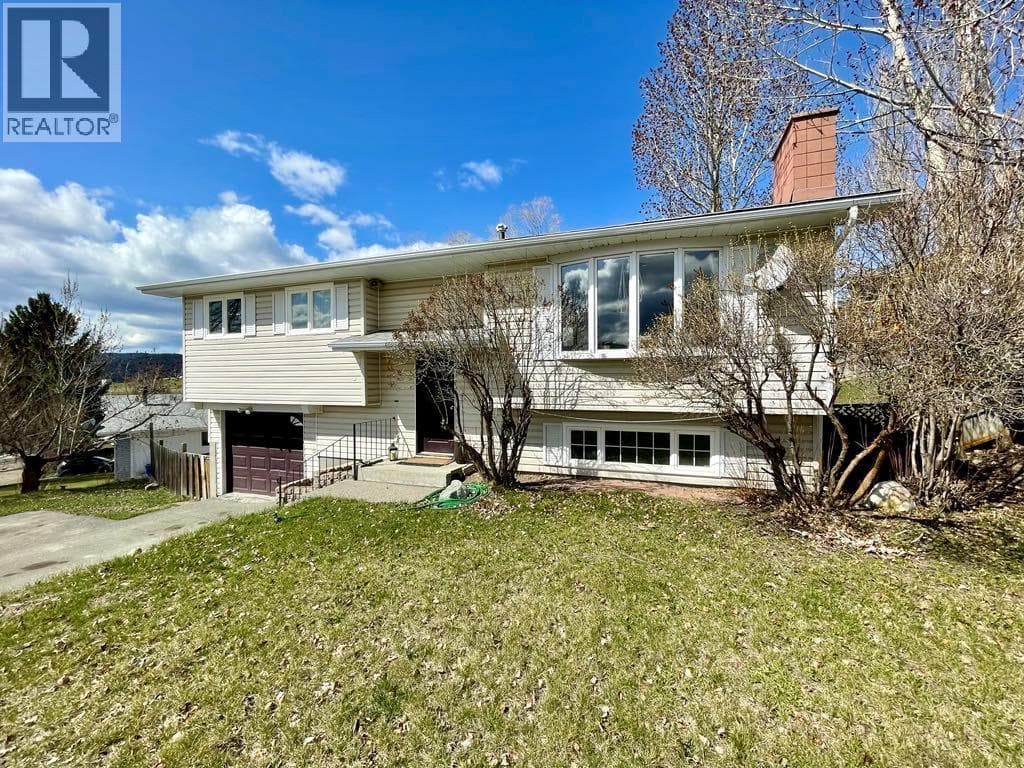10 BERYL DRIVE, Interior REALTORS® — photo 2