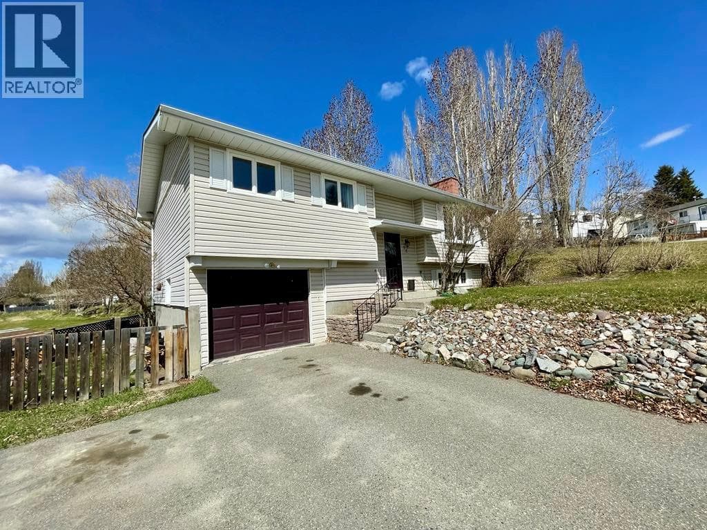 10 BERYL DRIVE, Interior REALTORS® — photo 4