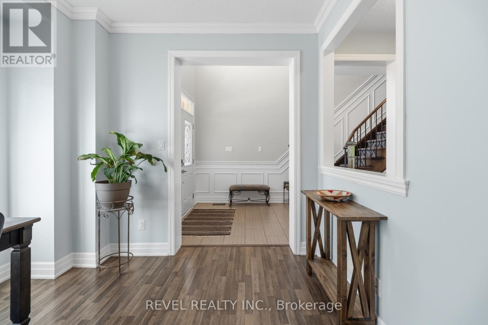 74 MOUNT CRESCENT, Toronto — photo 5