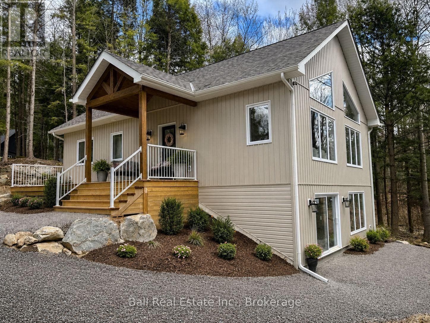 180 LAKEVIEW STREET in 