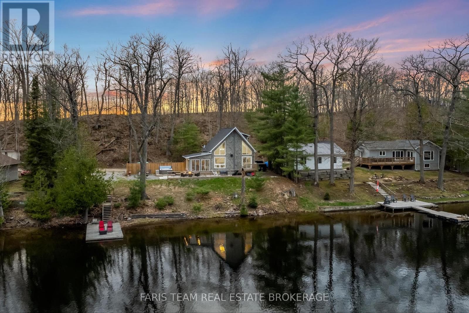 1036 BEVERLEY LANE in 