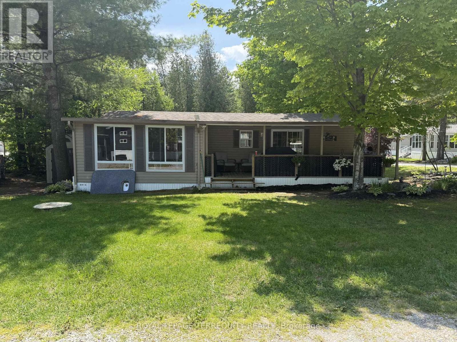 16 ROCKHAVEN in 