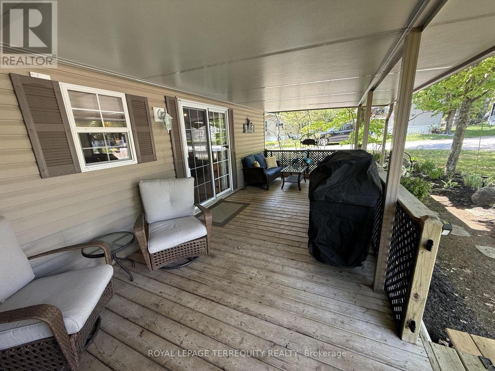 16 ROCKHAVEN, Toronto — photo 4