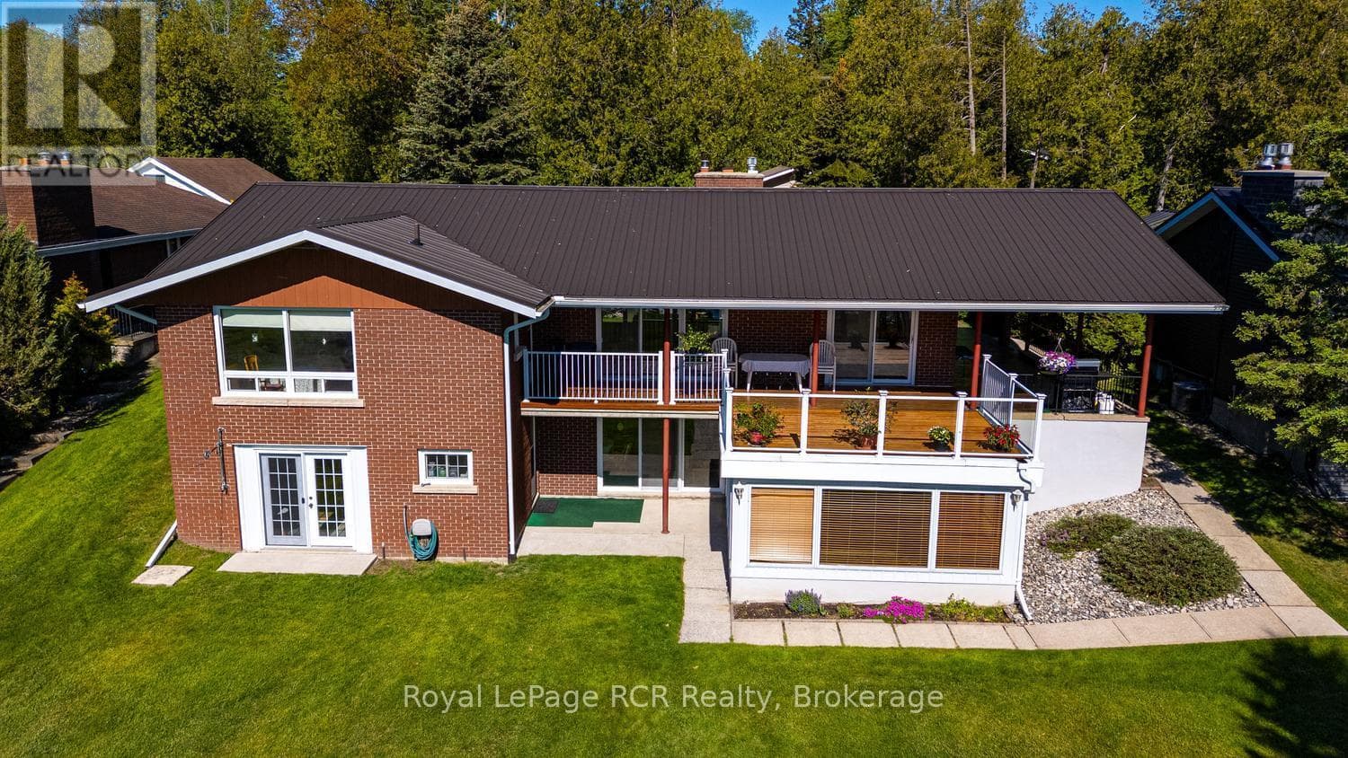 405 BALMY BEACH ROAD, OnePoint — photo 3