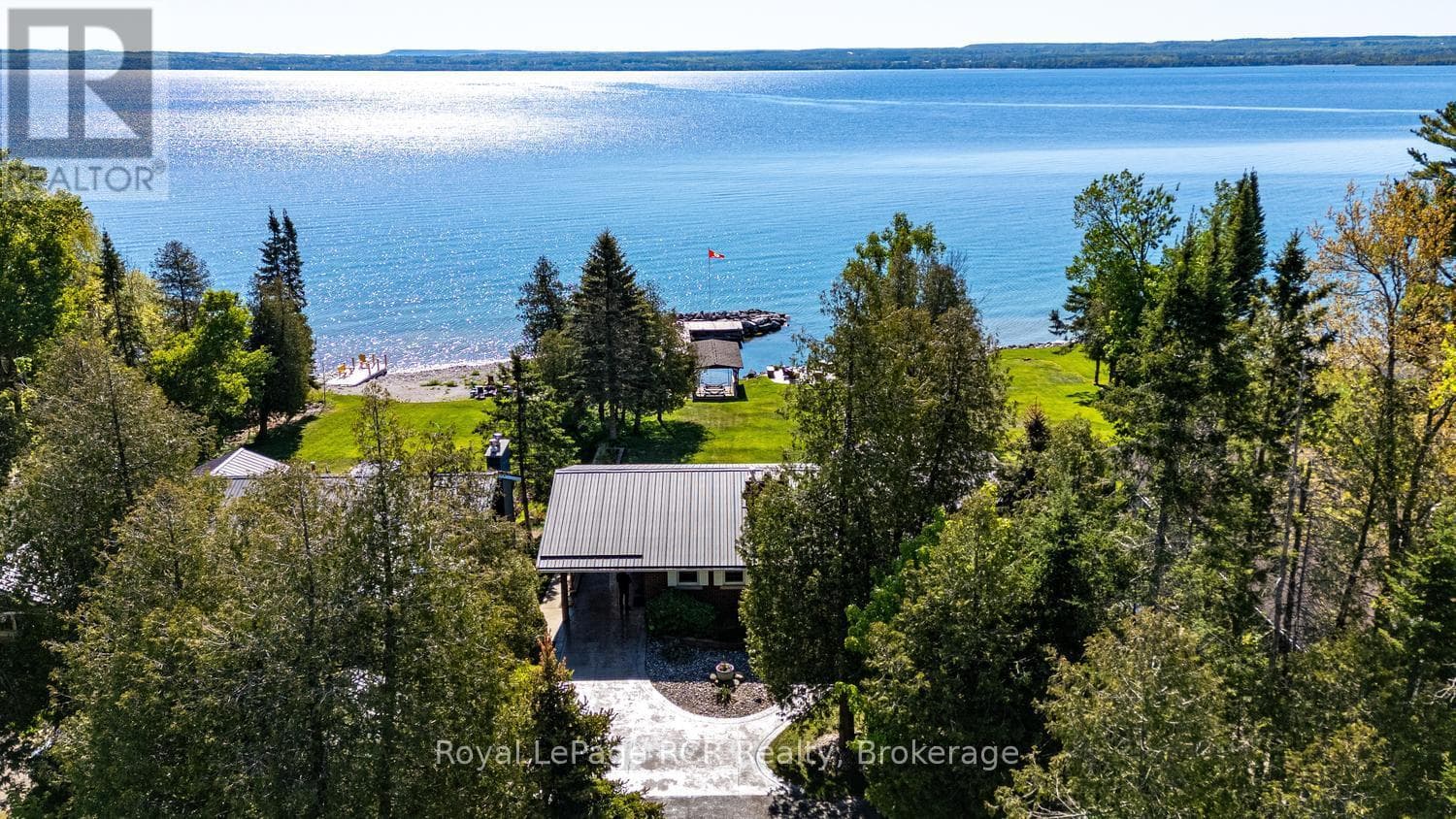 405 BALMY BEACH ROAD, OnePoint — photo 4