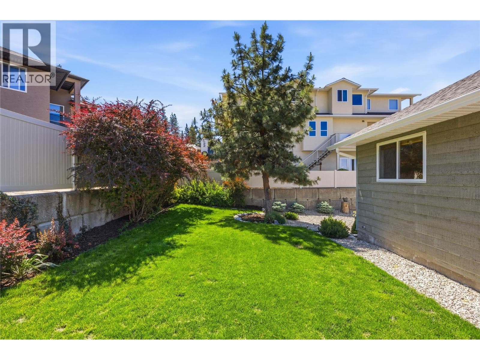 2850 EVERGREEN DRIVE, Interior REALTORS® — photo 2
