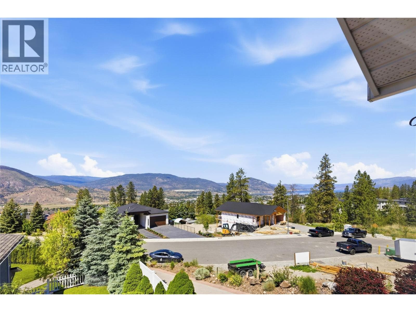 2850 EVERGREEN DRIVE, Interior REALTORS® — photo 3