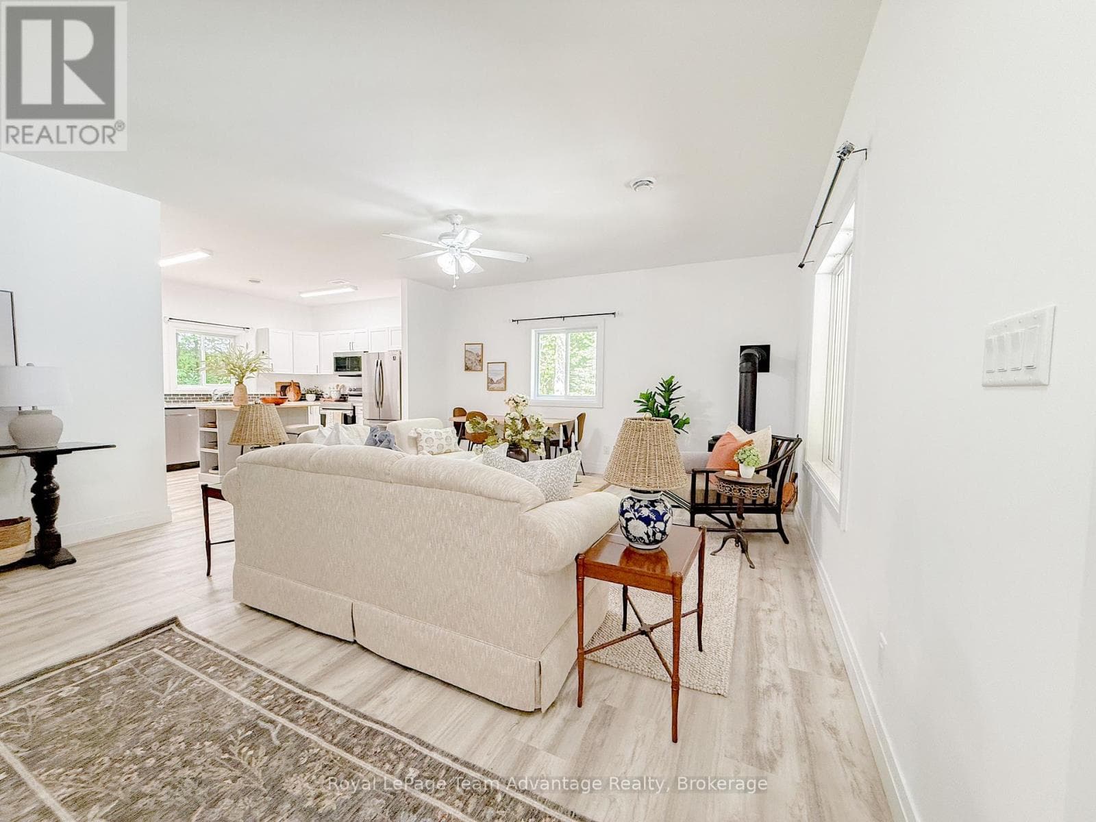 264 ALMAGUIN DRIVE, OnePoint — photo 4