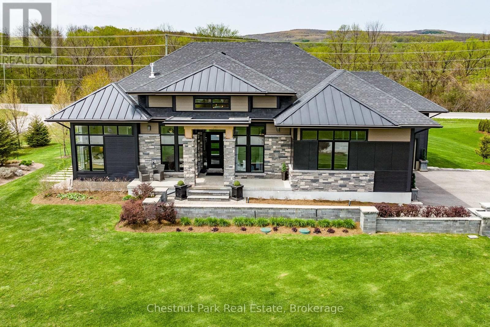 1 WINDROSE VALLEY BOULEVARD, OnePoint — photo 2