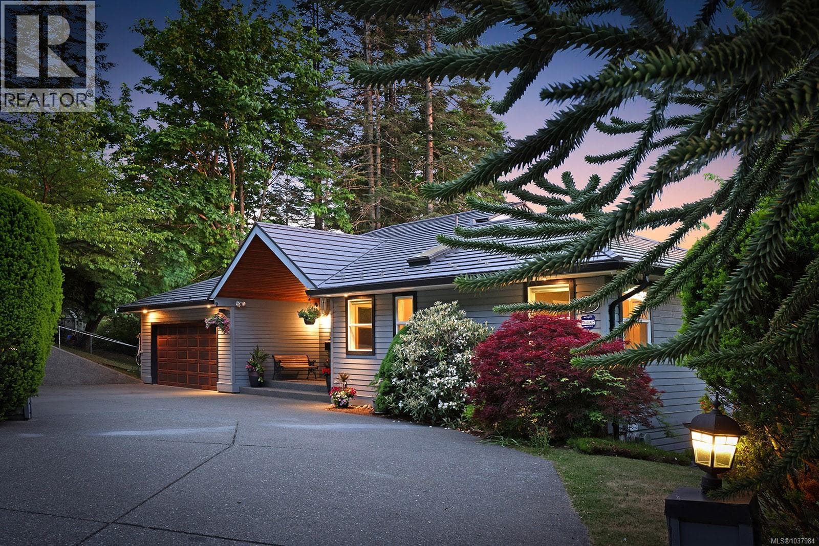 1409 VALLEY VIEW DRIVE, Vancouver Island — photo 3