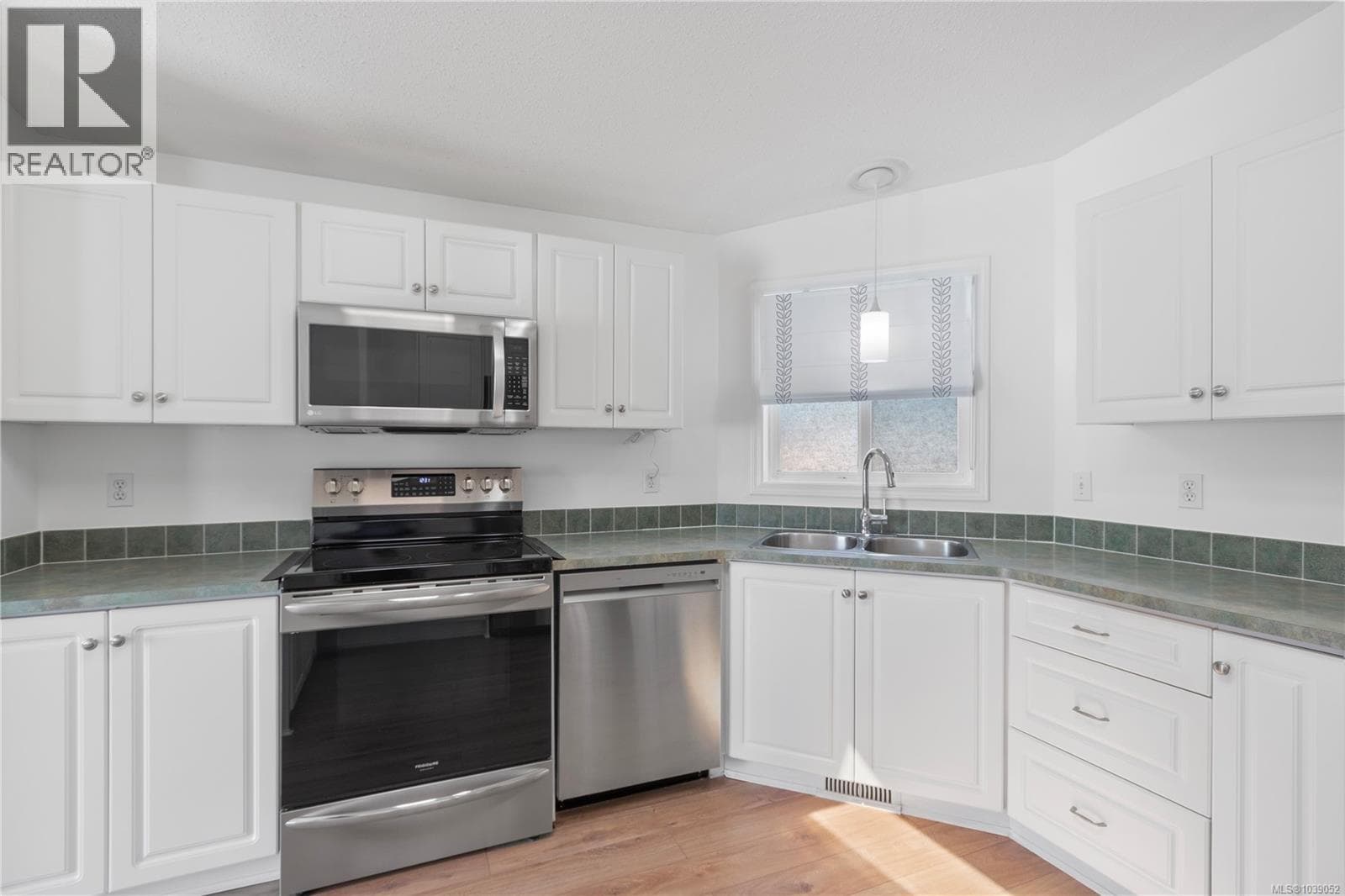 4 356 Aspen Way, Vancouver Island — photo 4