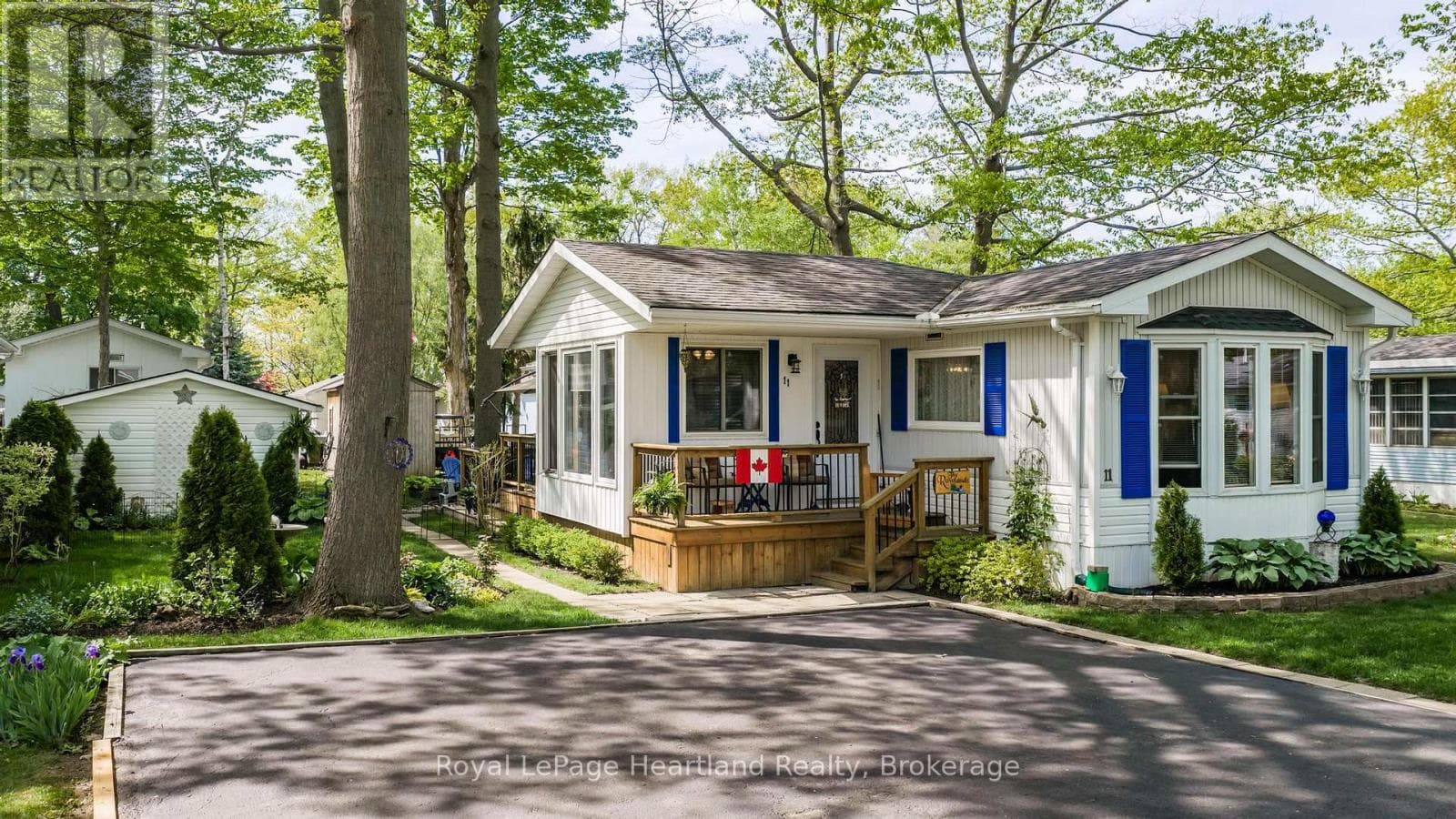 11 SIOUX LANE in 