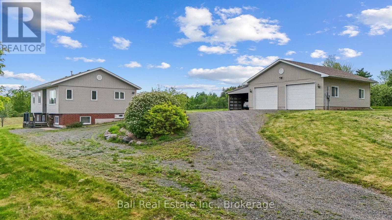 1869 VANSICKLE ROAD, Central Lakes — photo 2