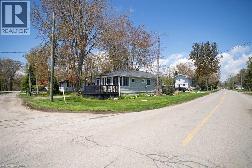 21 FERRIS STREET, Brantford — photo 5