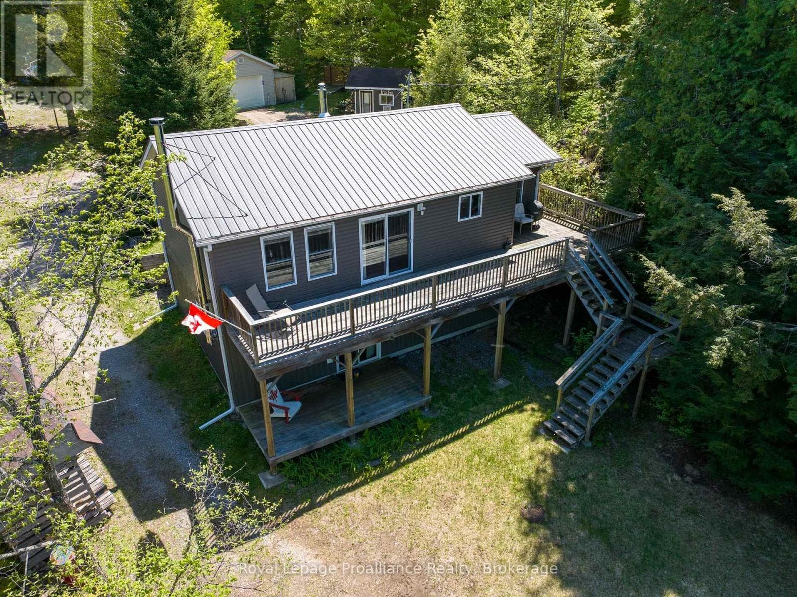 1084C RIDGE LANE, Central Lakes — photo 2