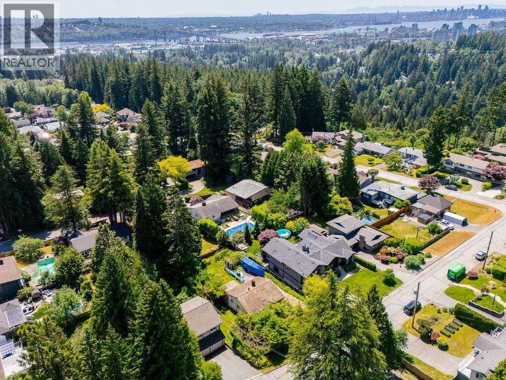 2465 KEATS ROAD, Greater Vancouver — photo 5