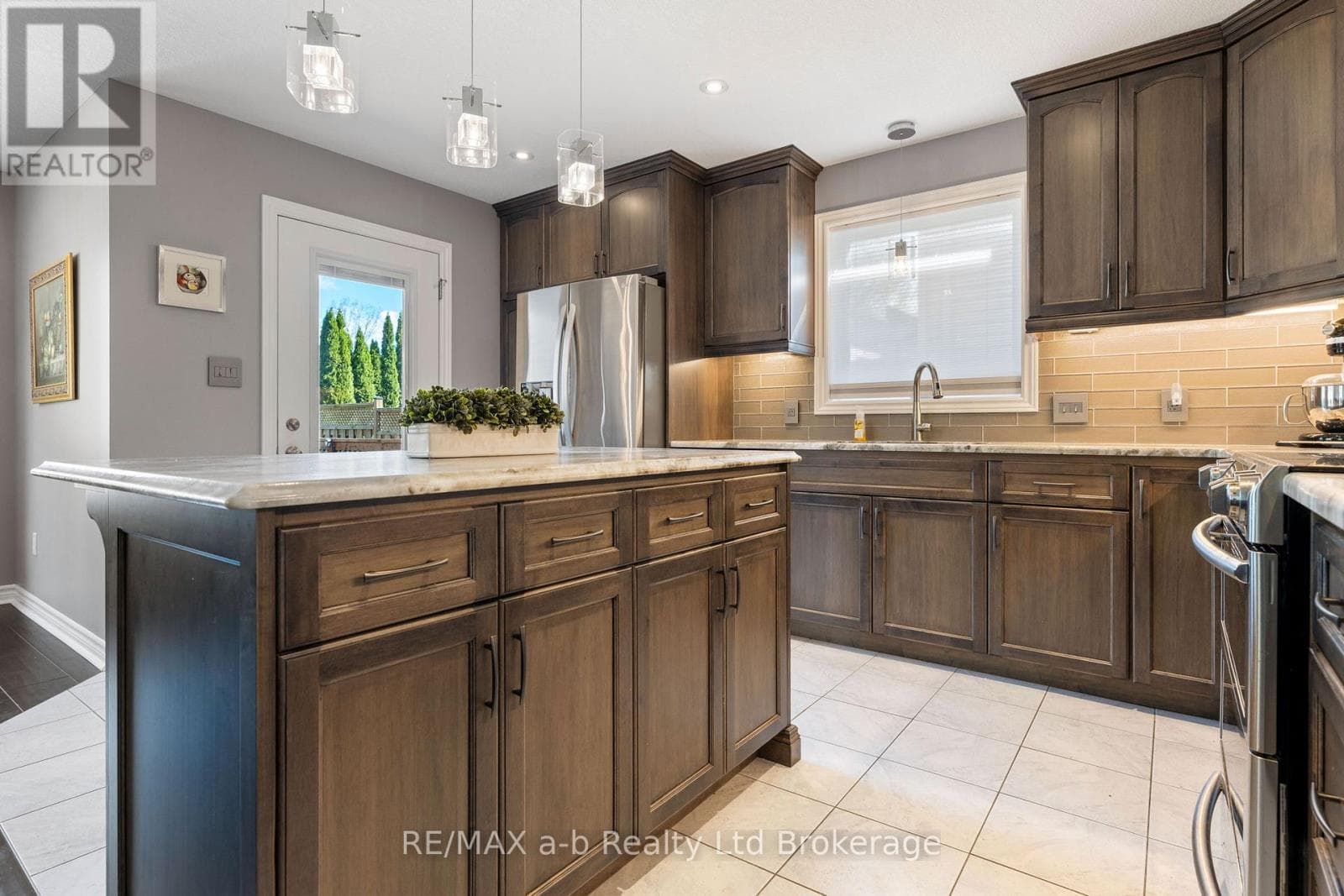 76 PEARL STREET, Woodstock-Ingersoll-Tillsonburg — photo 5