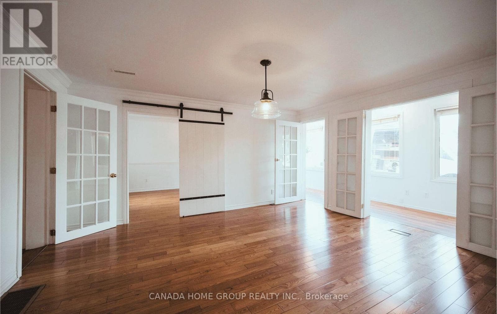 30 MAIN STREET N, Toronto — photo 2