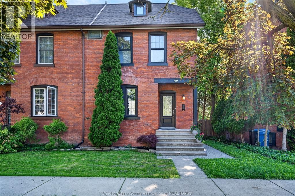 756 MONMOUTH ROAD, Windsor — photo 2
