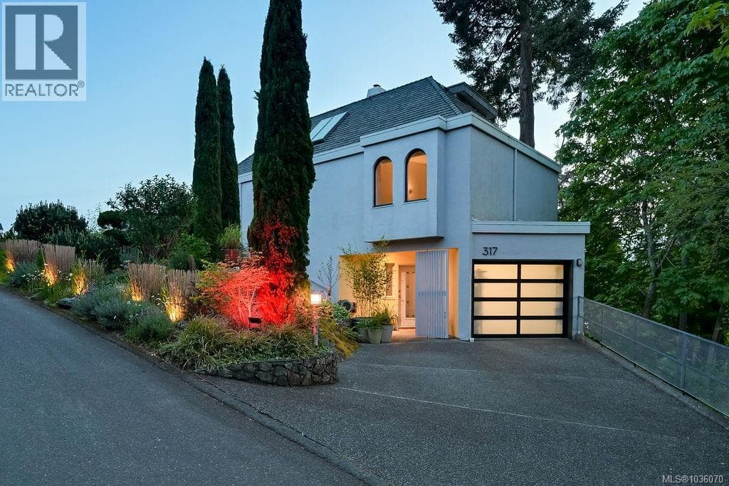 317 Bessborough Close, Victoria — photo 2