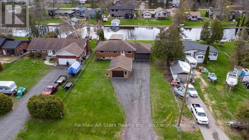 57 INDIAN TRAIL in Fenelon