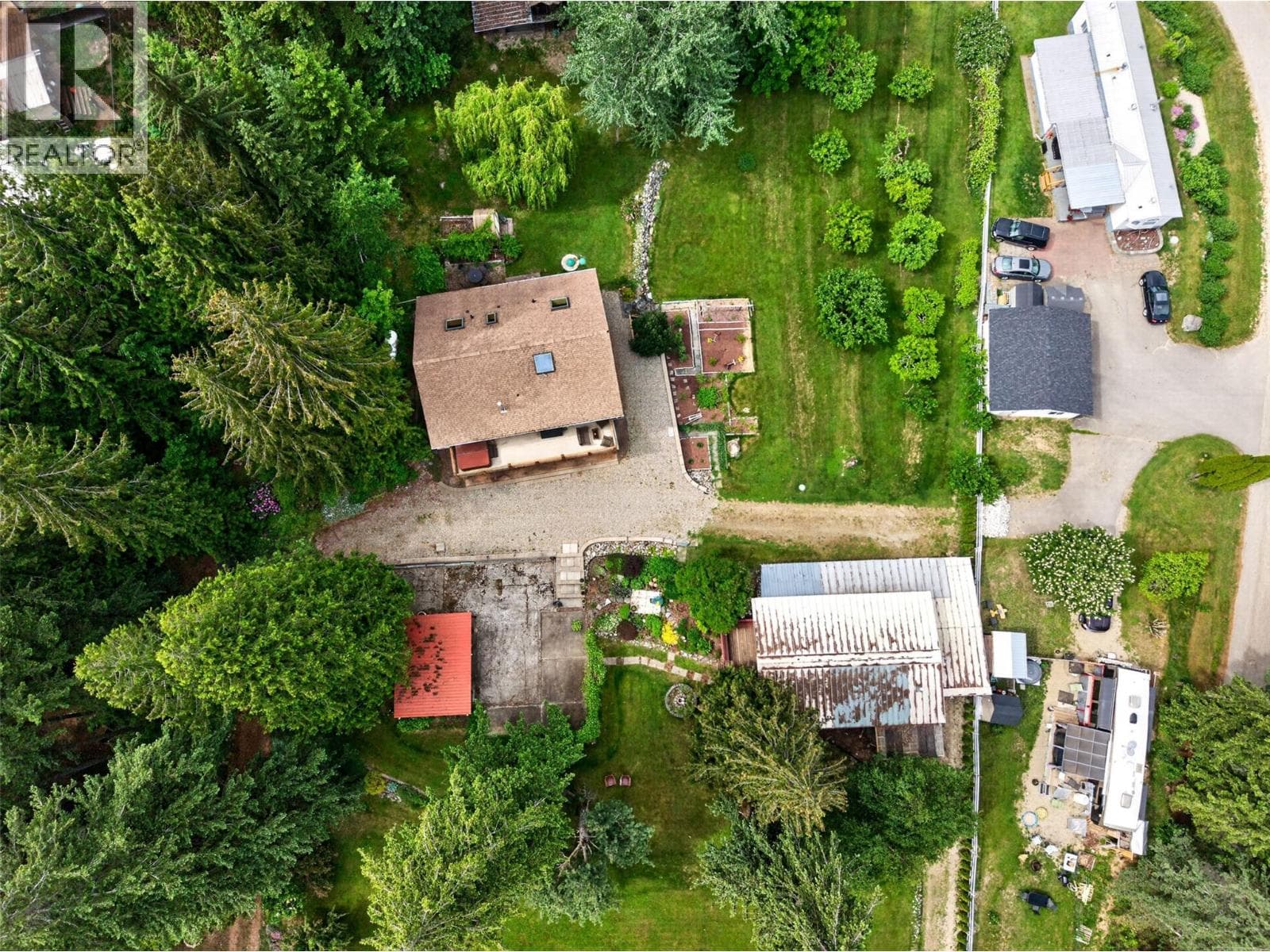 2030 Solsqua-Sicamous Road, Interior REALTORS® — photo 5