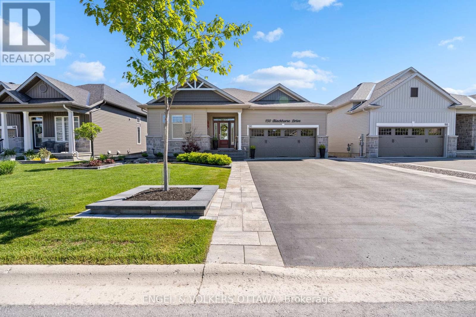 150 BLACKHORSE DRIVE, Ottawa — photo 2