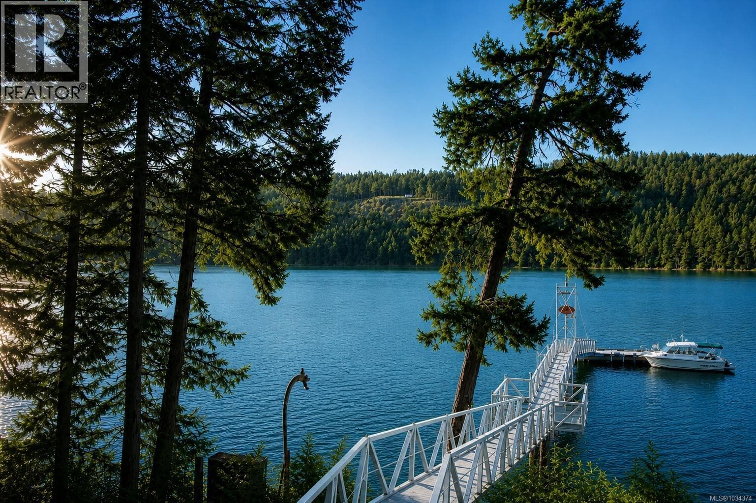 558 WEATHERS WAY, Vancouver Island — photo 3